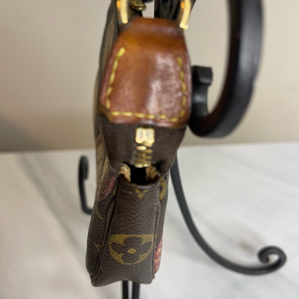 Louis Vuitton accessory pouch monogram patch mini - Picture 7 of 13